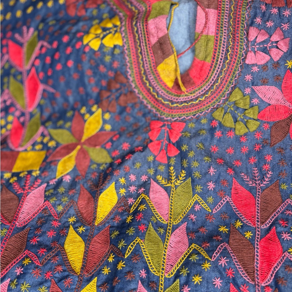 Colorful Embroidered Tunic Top - Picture 4 of 4